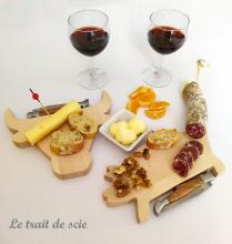 Planches pique-nique ou casse-croûte avec couteaux